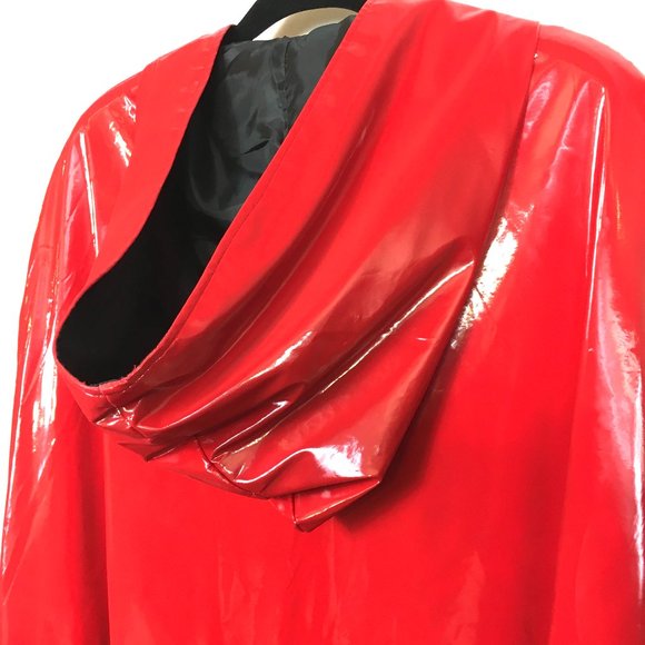 LEG AVENUE  Red Vinyl Blk Lined Long Hooded Cape Discontinued  VTG NOS NWT - Picture 10 of 13